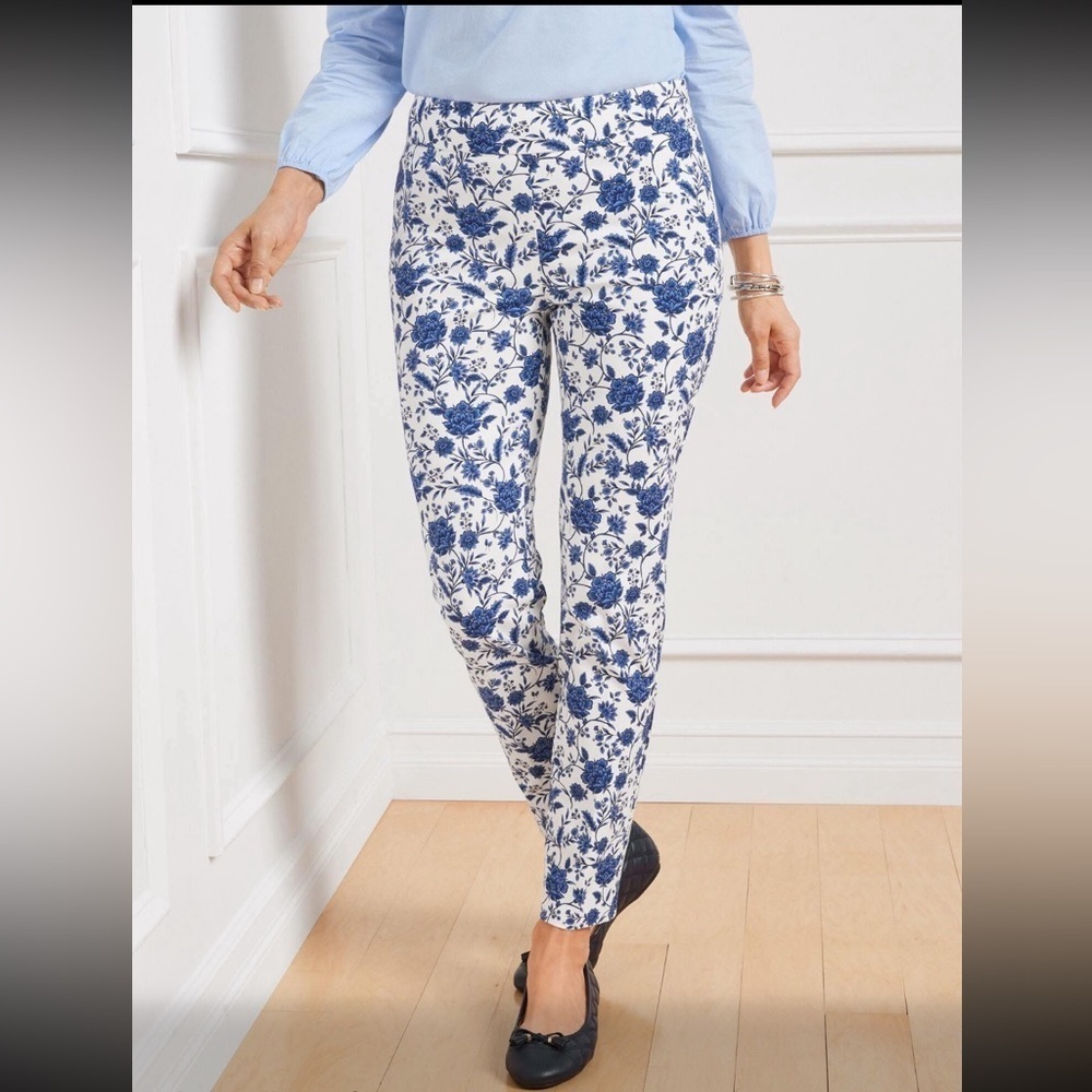 NWT - TALBOTS CHATHAM ANKLE PANTS - VIBRANT FLORAL. Size 16
